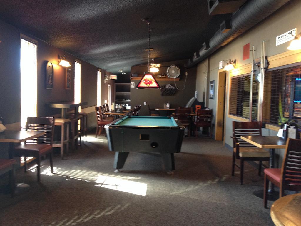 Chubby'S Bar & Motel Belle Plaine Kültér fotó
