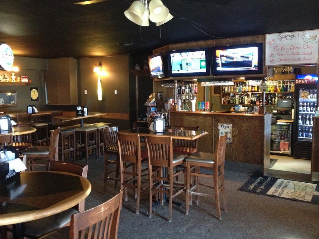 Chubby'S Bar & Motel Belle Plaine Kültér fotó